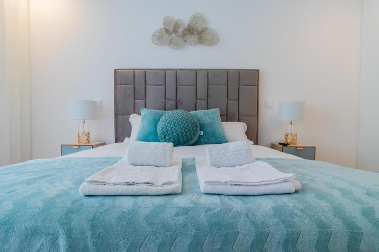 Stunning Apartment W/ Free Parking By Lovelystay Porto Ngoại thất bức ảnh