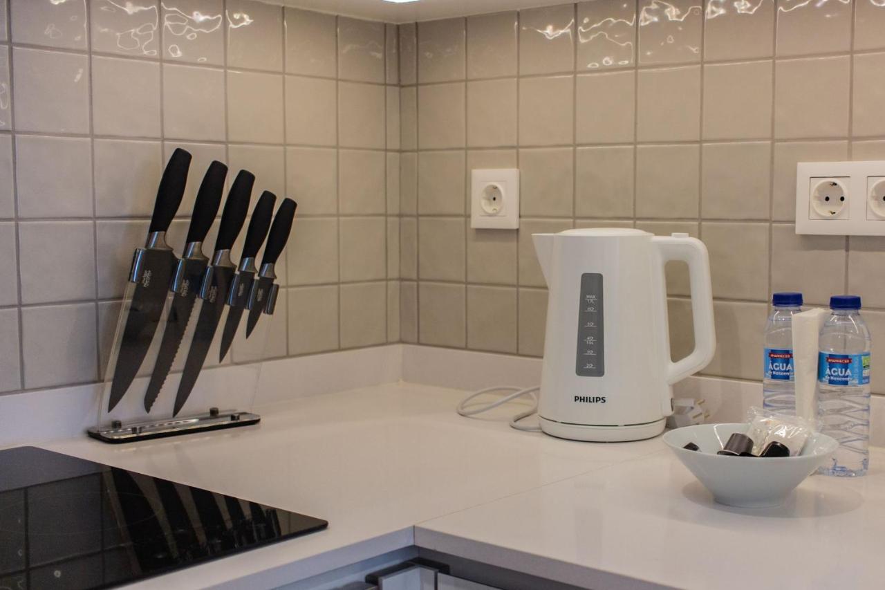 Stunning Apartment W/ Free Parking By Lovelystay Porto Ngoại thất bức ảnh